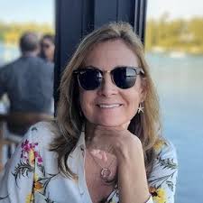 10 festive, easy holiday cocktails to sip now through New Year's