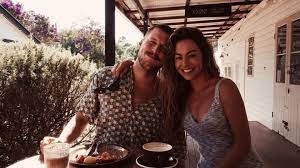 Maybe you would like to learn more about one of these? Joana Duarte Assinala Dois Anos De Namoro Com O Cantor Ziggy Alberts