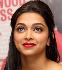 Deepika padukone is an indian actress and producer who works in hindi films. Deepika Padukone Height In Ft Ameesha Patel Fans