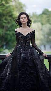 Pin By Lauren Braun On High Fashion Haute Couture Beautiful Dresses Black Wedding Gowns Gowns