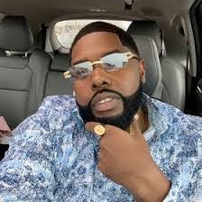 Antoine Floyd's Instagram, Twitter & Facebook