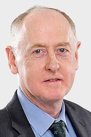 Donald the Gold Engine and other new locomotives trouble Thomas