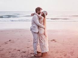 Guía de bodas en la playa: Lorena Juan Guitarras Palmas Y Mucho Amor Blog De Bodas De Una Boda Original