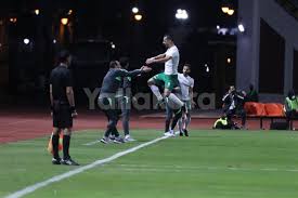 يغيب عمر كمال عبد الواحد لاعب المصري عن مواجهة فريقه المقبلة أمام الزمالك بعدما أصيب بشد في العضلة الضامة. Ø§Ù„Ù…ØµØ±ÙŠ Ø¹Ù† Ù…ÙØ§ÙˆØ¶Ø§Øª Ø§Ù„Ø£Ù‡Ù„ÙŠ Ù…Ø¹ Ø¹Ù…Ø± ÙƒÙ…Ø§Ù„ ÙƒÙ„Ø§Ù… Ø³Ù…Ø¹Ù†Ø§Ù‡ ÙŠÙ„Ø§ÙƒÙˆØ±Ø©