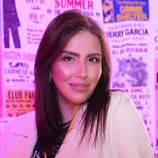 Caroline Sánchez Avakian ✓ (@caroline@union.place)