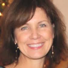 So proud of our colleague, Danilelle Atchison, who leads the Pro Bono  Program at Mdivani Corporate Immigration Law Firm. Danielle is receiving  the Visionary of the Year award from the Hope House