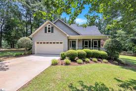 Victorian homes for sale in fountain inn sc. 173 Fountain Inn Homes For Sale Fountain Inn Sc Real Estate Movoto