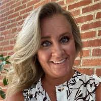 Kimberly Sauer's Instagram, Twitter & Facebook