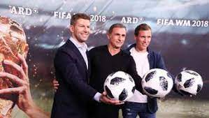 Der ehemalige nationaltorhüter verlängerte seinen vertrag beim mainzer fernsehsender um zwei jahre. Ard Und Zdf Haben Zur Fussball Wm Lahm Kahn Co Im Einsatz Fussball