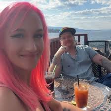 At just 36, Damola Adamolekun became CEO of Red Lobster and helped save it  from bankruptcy 🙌🏾💼 He revamped the menu 🍤, cut bad deals 💸, and  brought back fan faves like