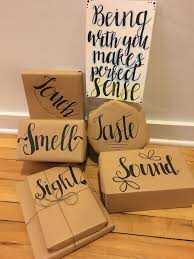 5 Senses Gift Cute Idea I Saw That The Dating Divas Site Even Has Printables To Go Romantic Christmas Gifts Diy Christmas Gifts Christmas Gifts For Boyfriend
