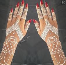 Mehendi merupakan salah satu seni hiasan tangan yang populer di india. Terbaru 45 Henna Putih Glitter Biru Paling Modern Dan Nyaman