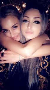 Lindsey Compton (@iamlindseycompton) • Facebook