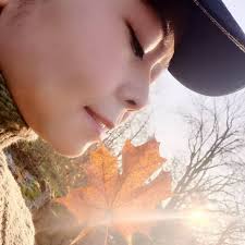 Pandora dulu mahal mmg tak mampu Sekarang dah mampu sbb kantoi dari china  kan.. Tapi sy tetap tak minat😀 Kenapa ada orang fanatik pandora ye? Bukan  emas pun