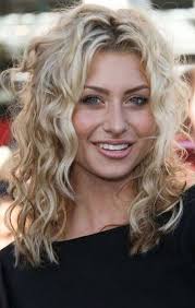 The ideal option is to straighten your hair, avoiding excess volume. Long Bob Haircuts Chubby Face Medium Length Hairstyles For Thin Hair Novocom Top
