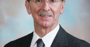 Steve Stoll's Instagram, Twitter & Facebook