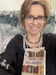 Why didn't the library of lost dollhouses win a prize?