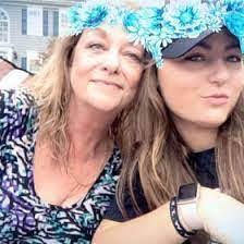 Ladonna Lott's Instagram, Twitter & Facebook