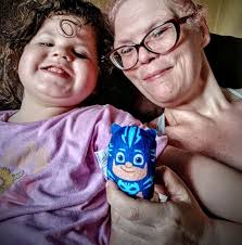 This is a long shot. Anyone know if there is a place to see a sunset for  pictures in Fall River that doesn't look to ghetto💀 Or around the area