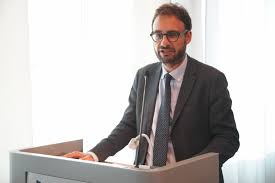 Il profilo di antonino simone nucera è stato visitato 3959 volte gli ultimi utenti registrati che hanno visitato questo profilo. Divieto Regolamentare Di Tenere Animali Regolamento Contrattuale E Art 1138 Ultimo Comma C C Confedilizia