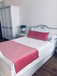 Double Sided Candy Pink Velvet Bed Runner Runners Bed Scarf Etsy In 2020 Velvet Bed Pink Velvet Curtains Pink Bedding