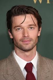 Patrick Schwarzenegger como Batman, me escutem? : r/batman