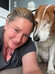 Think this is the end 💔💔💔💔💔 She is going back to the vet now. It's  really sad that I got her so late. This is what her owner caused, starved  her and