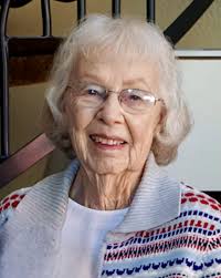 Lenora Shields's Instagram, Twitter & Facebook