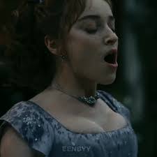 Daphne Gates's Instagram, Twitter & Facebook