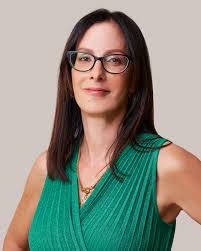 Izi Micallef is the creator of 'Women over 40 let's hang out MT', a  Facebook group dedicated to bringing women (married, single or in a  relationship) together to make new friendships and