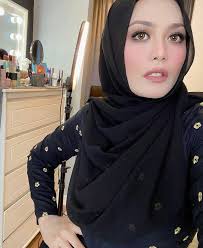 Instagram live malaysia and indonesia channel. Cantik Rumah Kakak Dah Lah Pandai Masak Cantik Pula Tu Pakej Elly Mazlein Berita Kopak Cc
