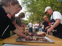 Multiple Generations Are Drawn to Lakeside Reunion