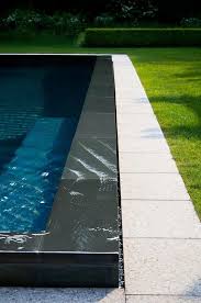 Pebble Fina Pool Finishes Mit Bildern Hauser Mit Pool Hinterhof Pool Schwimmbad Designs