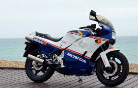 Different Strokes For 80s Blokes Classic Motorbikes