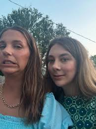 Laura Bodnar (@lauracbodnar) • Instagram photos and videos