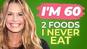 Elle Macpherson becomes a Saint