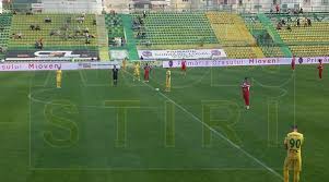 46' hakem ikinci yarıyı başlatıyor. Wiguceieqnpnnm