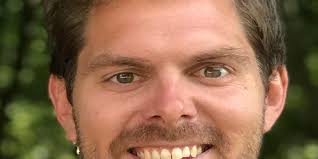 Ex-Husky Reed named new Dalton grid coach