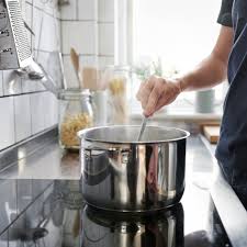 Die einfachste möglichkeit besteht darin, das ei einfach im topf zu kochen. Eier Energiesparend Kochen I Vattenfall