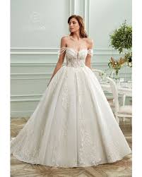 Simli Ve Pile Detayli Islemeli Kenarsulari Ile Suslenmis Etegi Ve Korseli Bedeniyle Valentine Modelimiz Dreamonbridals Dreamongelinl Gelin Gelinlik Evlilik
