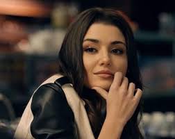 Hande Ercel Orjinal Sac Rengi Tesettur Giyim Guzellik Fotograf Cekimi Sac Rengi Sac