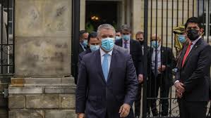 Iván duque márquez (spanish pronunciation: Medios Colombianos Aseguran Que Helicoptero En El Que Viajaba El Presidente Ivan Duque Fue Atacado Con