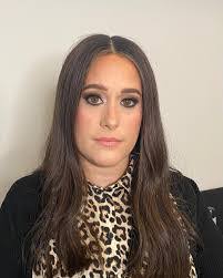 Yocheved Schwartz's Instagram, Twitter & Facebook