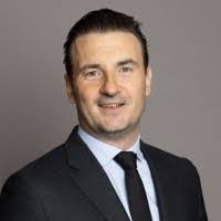 Alejandro Estruch's Instagram, Twitter & Facebook