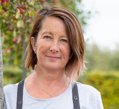 Phil Honey at Caisson House Garden