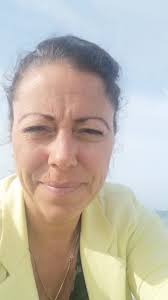 DEAL MED DIT INDRE -, DEAL MED DINE FØLELSER 🙏💜, I forbindelse med  morgenens badetur og dybe tanker kommer her mine input og guidning til dig  🌞😉, God fredag og dejlig påske 🐥, Pas på dig selv og ...