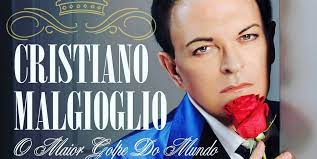 A metà degli anni sessanta decide di lasciare la sicilia e di andare a vivere a genova, dove già abita la sorella. Cristiano Malgioglio Il Clamoroso Retroscena Dietro Un Suo Recente Successo Tormentone Canzoni Success