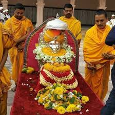 Shri gajanan ashtottarshat namavali 24. Gajanan Maharaj Shegaon Saints Of India Saraswati Goddess Indian Gods
