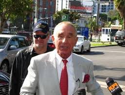Klickt euch am besten direkt über die jeweiligen kategorien in die entsprechenden artikel und lest aufmerksam, wie viel geld die promis wirklich verdienen. Frederic Prinz Von Anhalt Is Zsa Zsa Gabor S Husband Dailyentertainmentnews Com