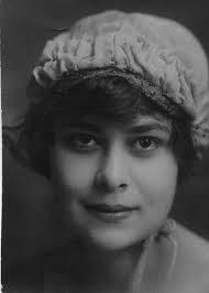 Lillian (Roberts) Culver, Actress